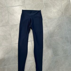 Navy Alo airlift leggings, worn twice